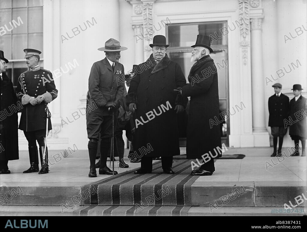 HARRIS & EWING. Founder of Boy Scouts Sir Robert Baden-Powell, William H. Taft, Archibald Willingham Butt, 1911. [US Army officer and aide Major Archibald Butt; British founder of the Boy Scouts movement Robert Baden-Powell; US President William Howard Taft; British ambassador to the United States James Bryce, 1st Viscount Bryce].