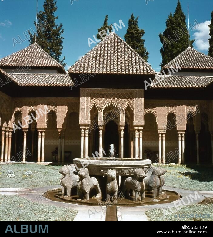 Granada (Spanien), Alhambra. (islam. Palast, 1231-1491 Residenz der Nasriden). Der Löwenhof. Foto.