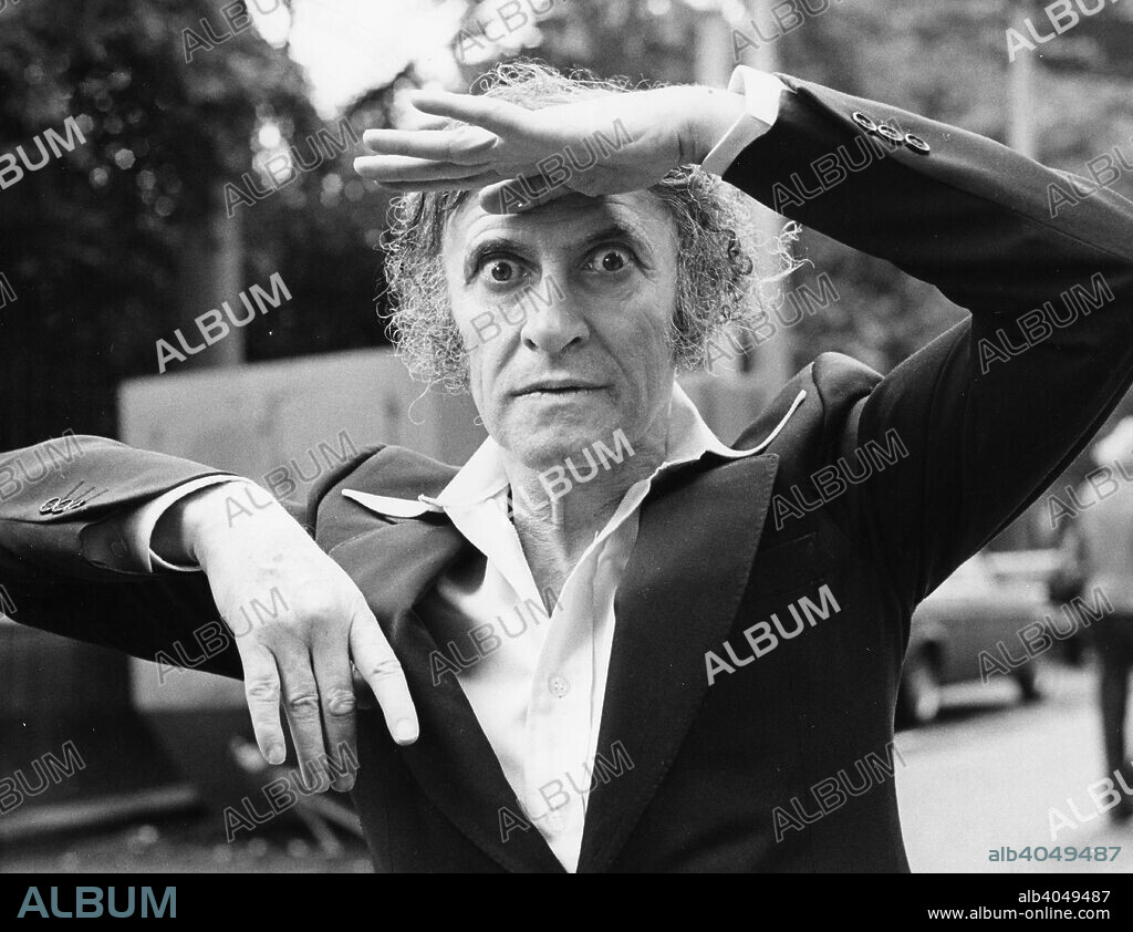 Marcel Marceau (1923-1999), French mime artist.