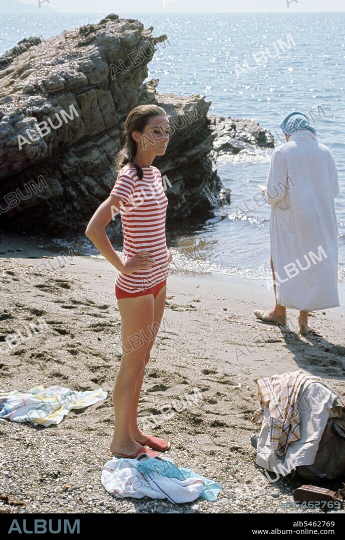 AUDREY HEPBURN in TWO FOR THE ROAD, 1967, directed by STANLEY DONEN. Copyright 20TH CENTURY FOX.
