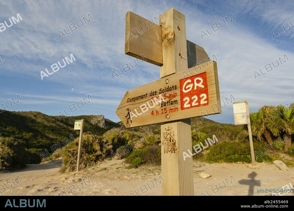 cartel indicador, Arenalet des Verger, - Arenalet de Albarca, parque natural de Llevant, Artà. Mallorca, Islas Baleares, España.