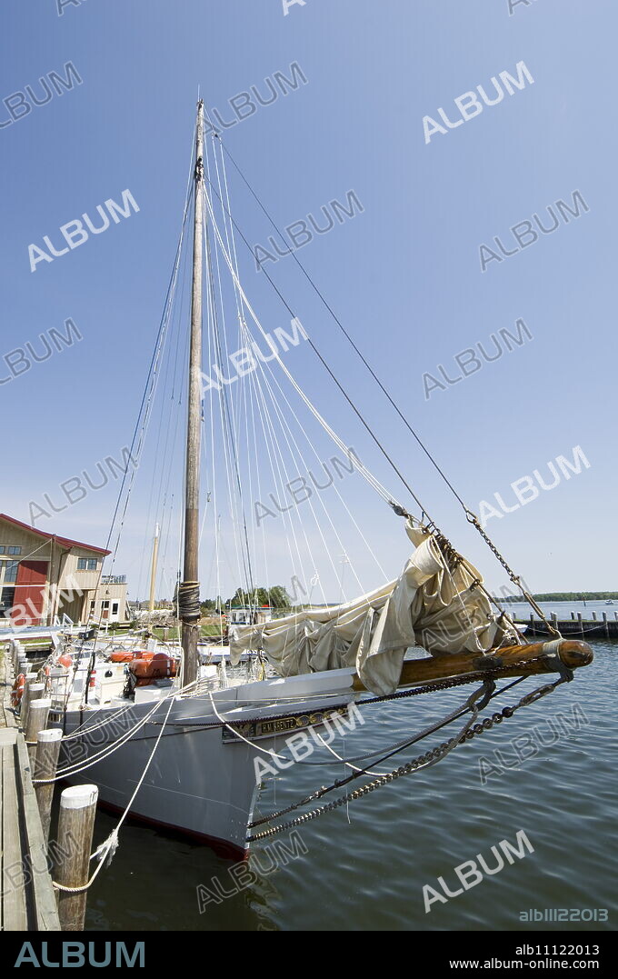 Restored historic Skipjack sailing boat, Chesapeake Bay Maritime Museum, St. Michaels, Talbot County, Miles River, Chesapeake Bay area, Maryland, United States of America, North America.