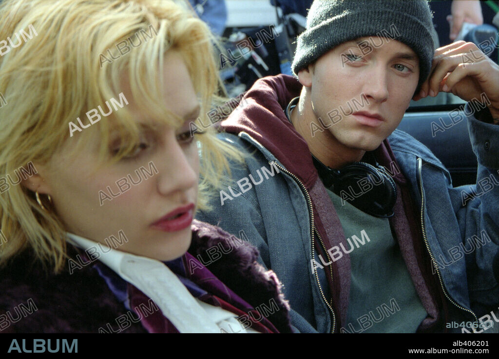 BRITTANY MURPHY und EMINEM in 8 MILE, 2002, unter der Regie von CURTIS HANSON. Copyright UNIVERSAL STUDIOS / REED, ELI.