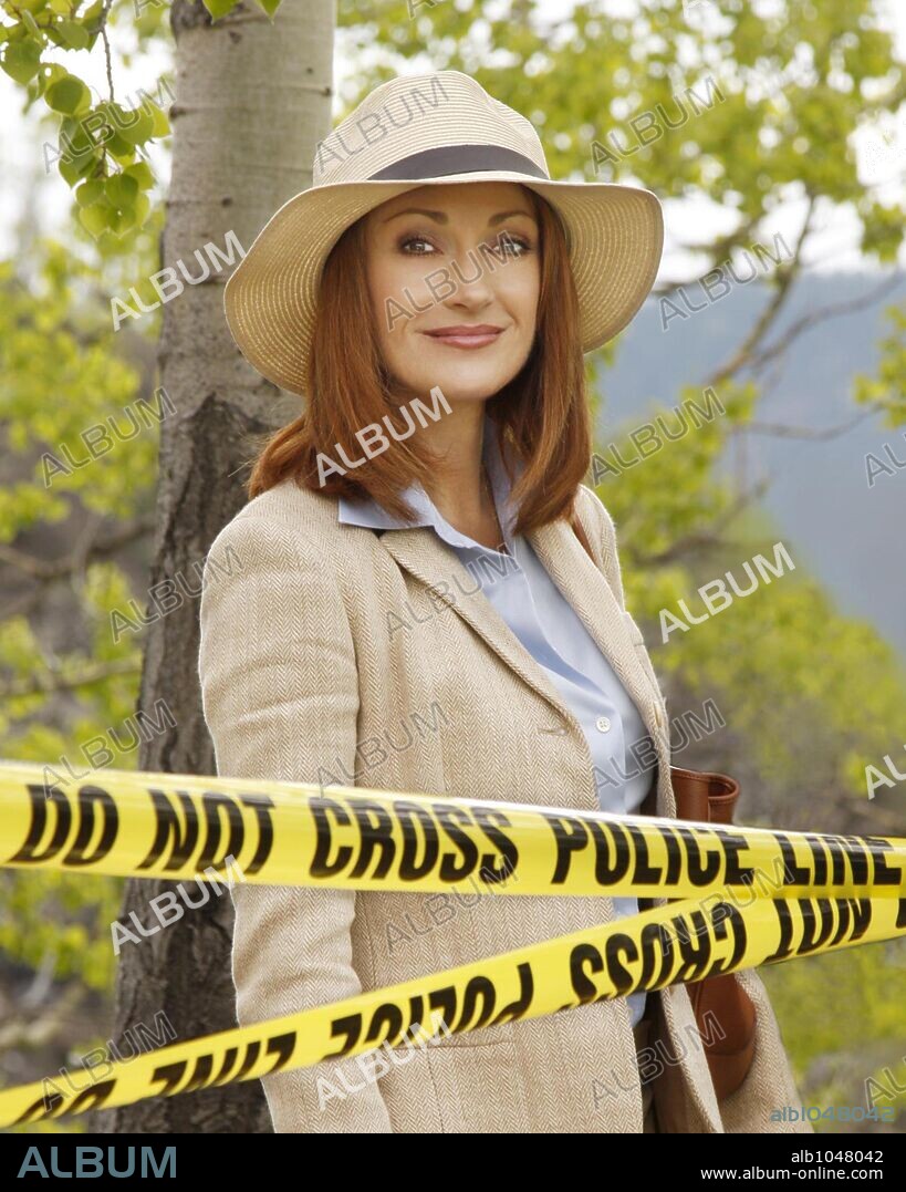 JANE SEYMOUR in DEAR PRUDENCE, 2008, directed by PAUL SCHNEIDER. Copyright ALBERTA FILM ENTERTAINMENT/ALEXANDER/MITCHELL PRODUCTIONS.