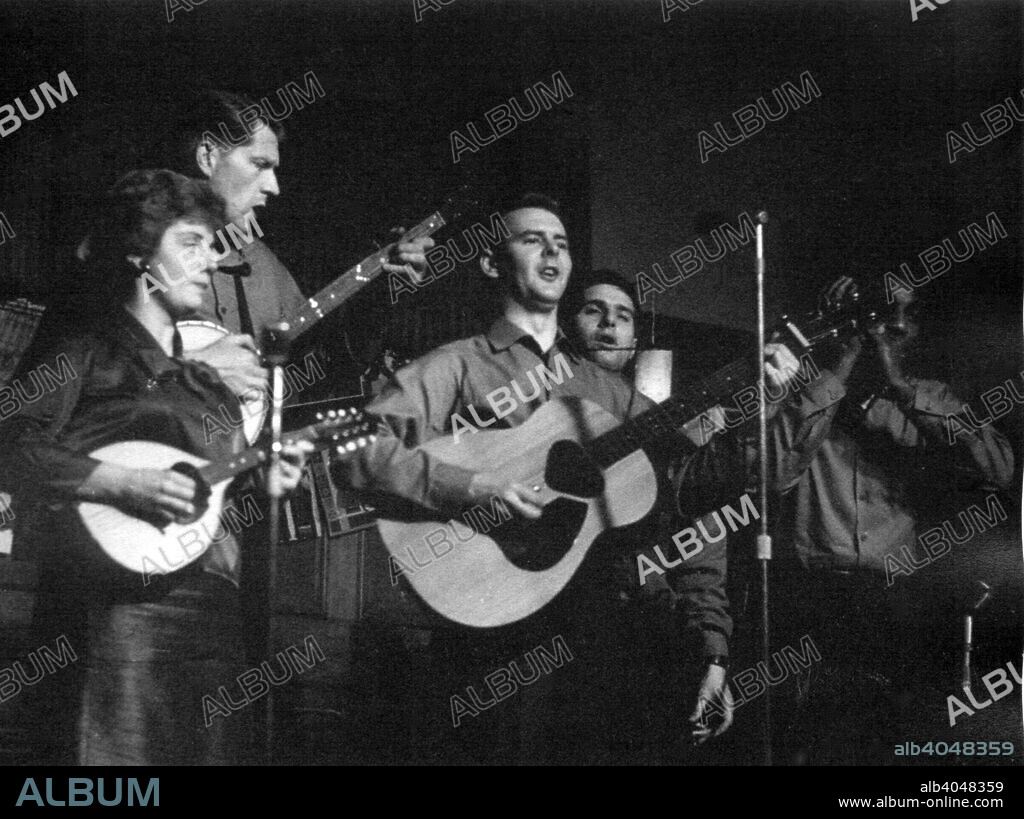 The Spinners, Cecil Sharp House, London, c1960s. The Folk Beatles: Mick Groves, Cliff Hall, Hughie Jones and Tony Davis with Jacqui McDonald.