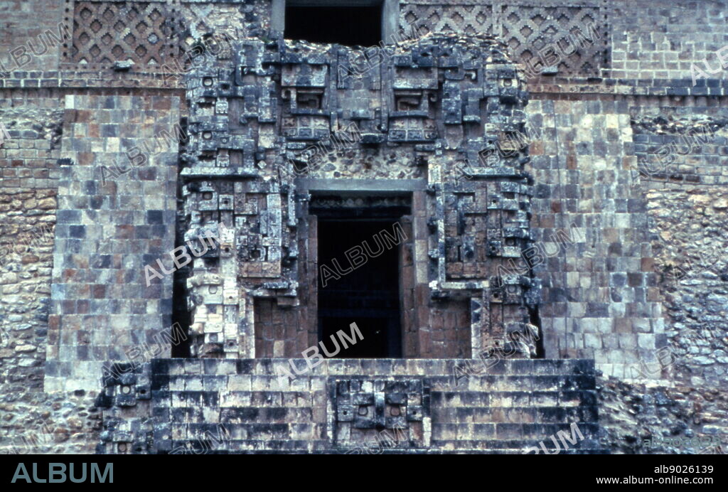 The Temple of the Inscriptions, the largest Mesoamerican stepped pyramid structure, at the pre-Columbian Maya civilization site of Palenque.