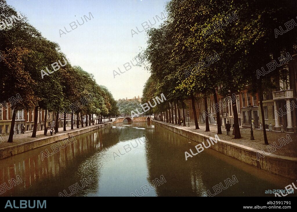 The Heerengracht (main canal), Amsterdam, Holland, between 1890 - 1900.
