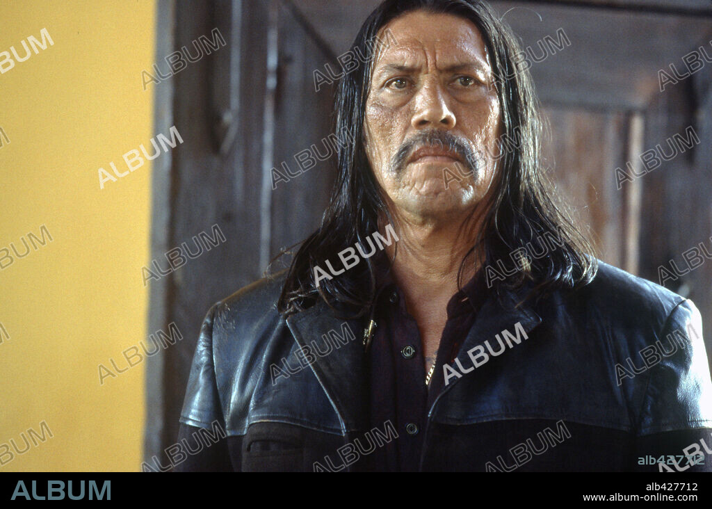 DANNY TREJO in ONCE UPON A TIME IN MEXICO, 2003, directed by ROBERT RODRIGUEZ. Copyright COLUMBIA/LOS HOOLIGANS/MIRAMAX.
