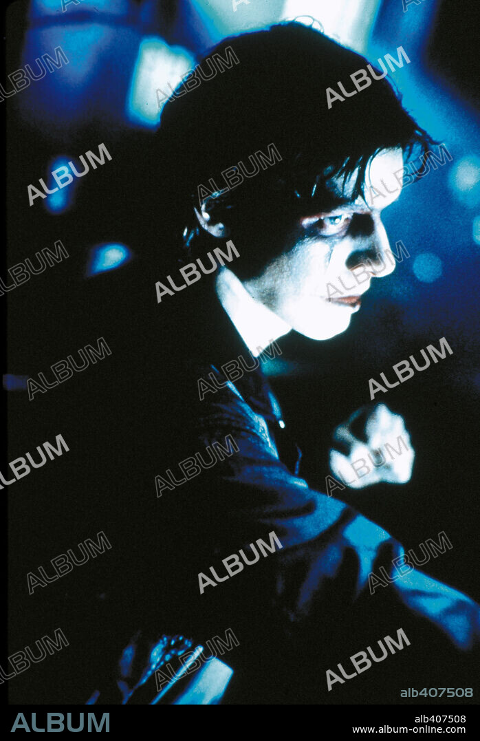 ERIC MABIUS en CUERVO: EL CUERVO: SALVACIÓN, 2000 (CROW: THE CROW: SALVATION), dirigida por BHARAT NALLURI. Copyright AURUM PRODUCCIONES, S.A.-CRISTAL P.C.