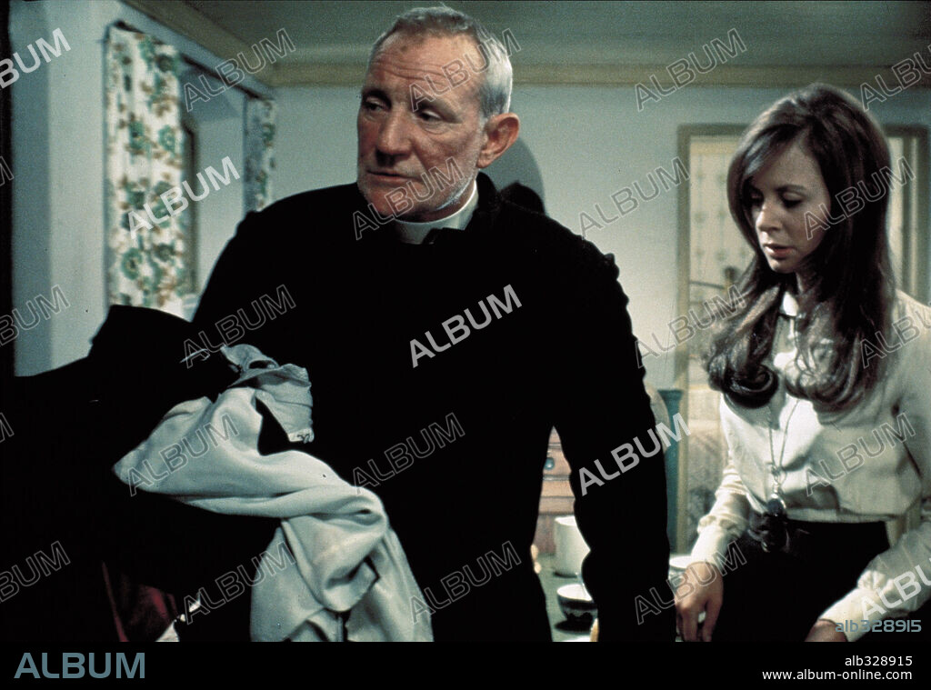 SARAH MILES y TREVOR HOWARD en LA HIJA DE RYAN, 1970 (RYAN'S DAUGHTER), dirigida por DAVID LEAN. Copyright M.G.M.