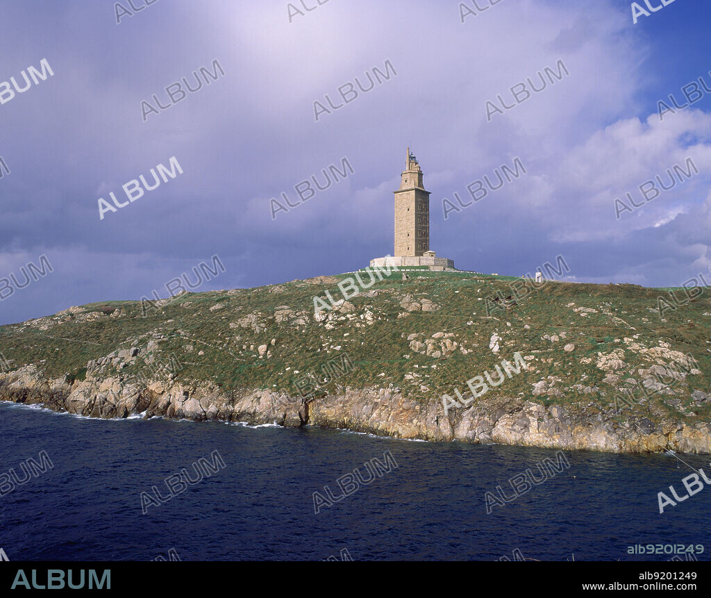 CAYO SEVIO LUPO. UNICO FARO ROMANO QUE QUEDA - TORRE DEL S II RECONSTRUIDA EN 1790 POR EUSTAQUIO GIANNINI - FOTO AÑOS 00 SIGLO XXI.