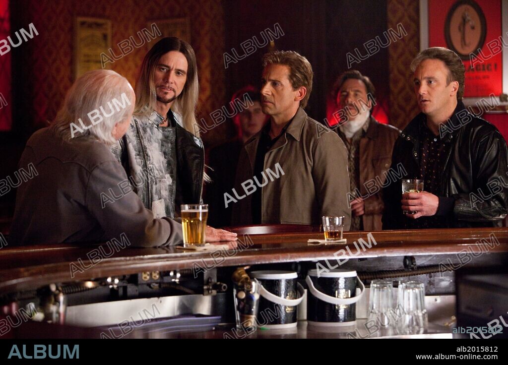 JAY MOHR, JIM CARREY y STEVE CARELL en THE INCREDIBLE BURT WONDERSTONE, 2013, dirigida por DON SCARDINO. Copyright NEW LINE CINEMA.