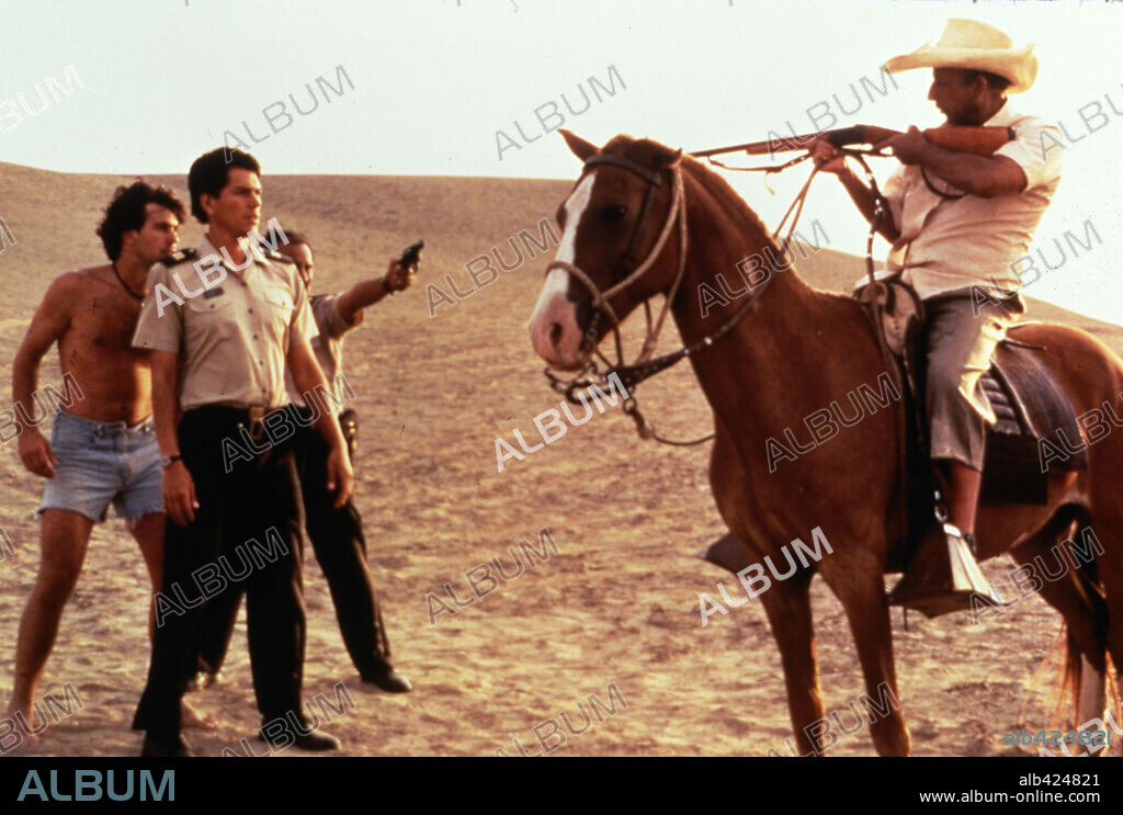 BAJO LA PIEL, 1996. Copyright TORNASOL FILMS.
