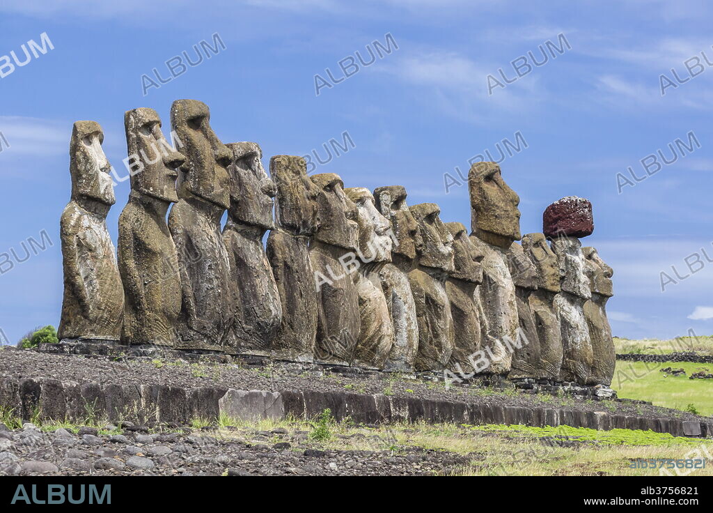 15 moai restored ceremonial site of Ahu Tongariki, Rapa Nui National Park, UNESCO World Heritage Site, Easter Island (Isla de Pascua), Chile, South America.