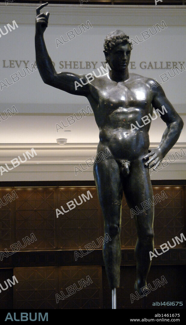 ARTE GRIEGO. PERIODO HELENISTICO. ESTATUA MASCULINA. S. II-I aC (S. II aC-S. I aC). Bronce. Museo Metropolitano de Arte. Nueva York. Estados Unidos.