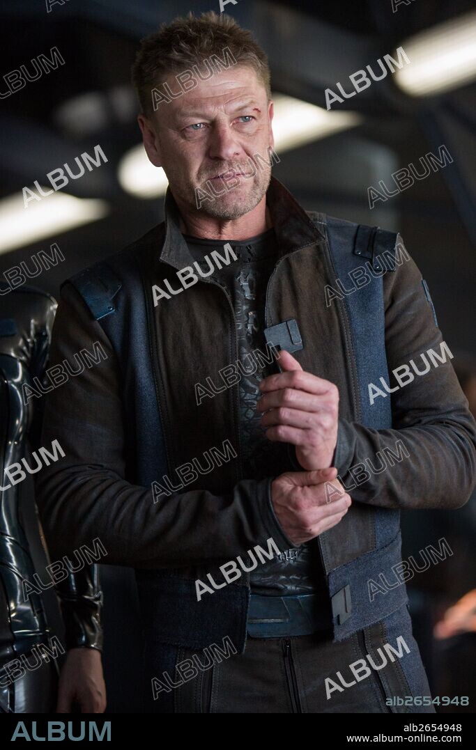 SEAN BEAN in JUPITER ASCENDING, 2015, directed by ANDY WACHOWSKI and LANA WACHOWSKI. Copyright VILLAGE ROADSHOW PICTURES/WARNER BROS.