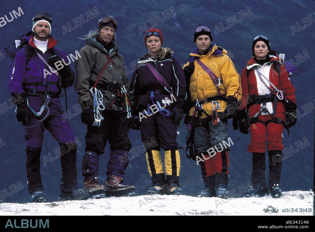 BILL PAXTON, CHRIS O'DONNELL, IZABELLA SCORUPCO, ROBIN TUNNEY and SCOTT GLENN in VERTICAL LIMITS, 2000, directed by MARTIN CAMPBELL. Copyright COLUMBIA PICTURES / GEORGE, KEN.