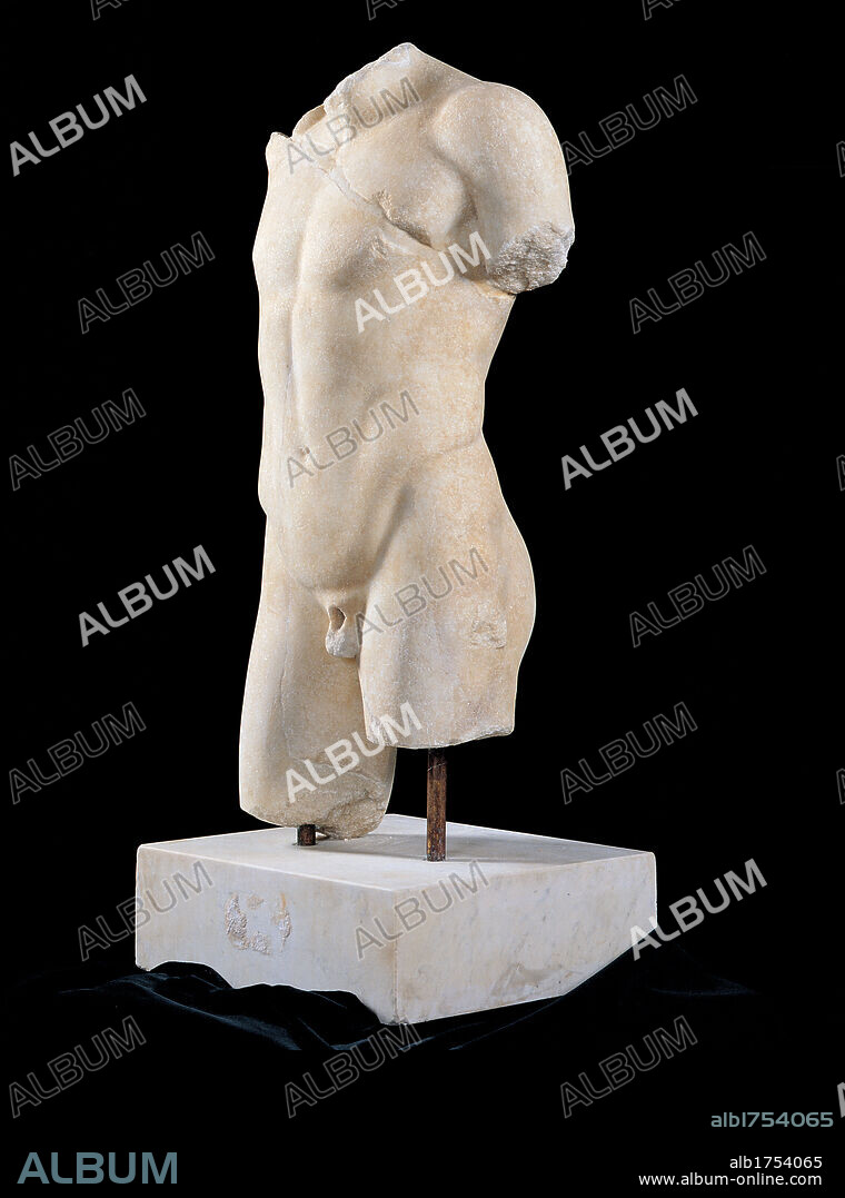 Athlete's Torso-copy of the so-called Kyniskos by Polykleitos (Efebo Westmacott), by Unknown artist, 1st Century-2nd Century, marble. Italy; Lazio; Rome; Palazzo Massimo alle Terme; inv. 2003541. All. Right view. Athlete's torso. Copy of the so-called Kyniskos by Polykleitos (Ephebos Westmacott) From Rome, Via di Decima. Imperial Age Roman copy of the so-called Kyniskos by Polykleitos (Ephebos Westmacott).