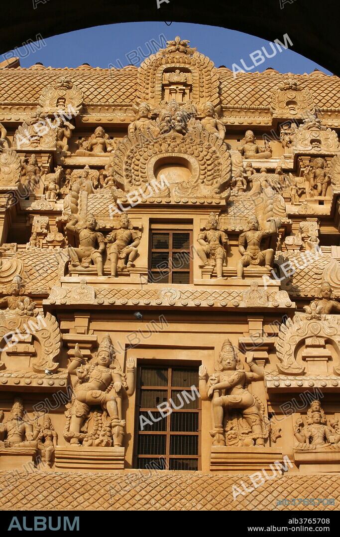 Brihadishvara temple (The Big Temple), Thanjavur (Tanjore), UNESCO World Heritage Site, Tamil Nadu, India, Asia.