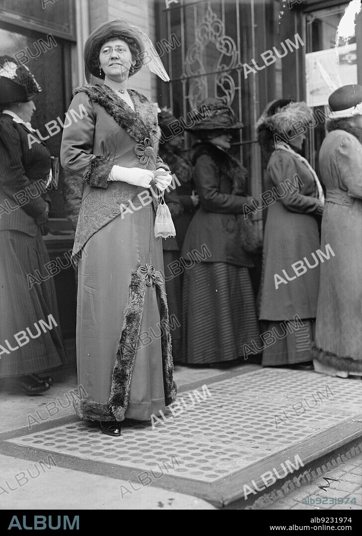 HARRIS & EWING. Lois Irene Kimsey Marshall at Mrs. W. Wilson, 1st Breakfast, 1913. Wife of Thomas R. Marshall, US vice president.