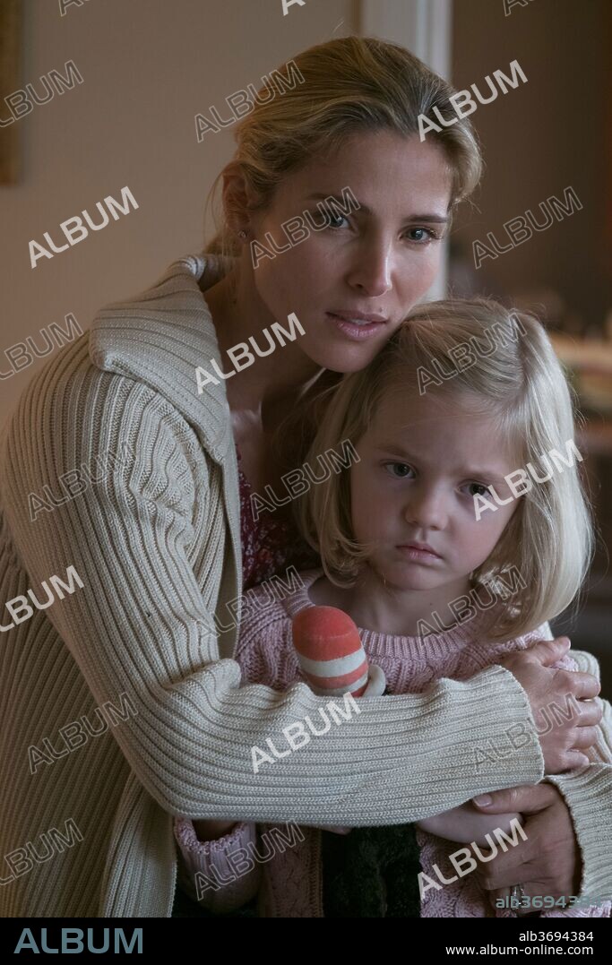 ELSA PATAKY y MARIE WAGENMAN en 12 VALIENTES, 2018 (12 STRONG), dirigida por NICOLAI FUGLSIG. Copyright ALCON ENT/BLACK LABEL MEDIA/JERRY BRUCKHEIMER FILMS/LIONSGAT / JAMES, DAVID.