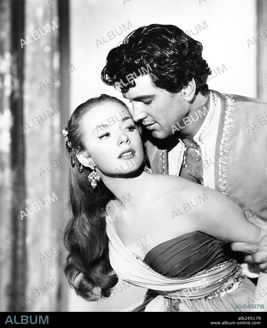 PIPER LAURIE y ROCK HUDSON en LA ESPADA DE DAMASCO, 1953 (THE GOLDEN BLADE), dirigida por NATHAN JURAN. Copyright UNIVERSAL PICTURES.