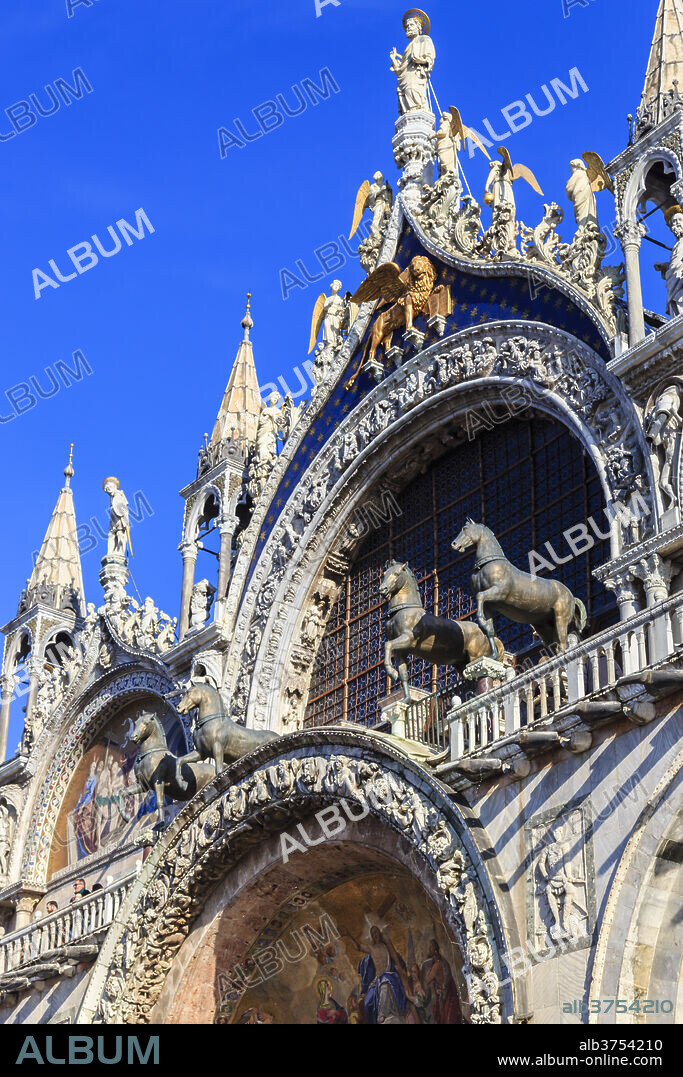 Loggia dei Cavalli, Basilica San Marco, Venice, UNESCO World Heritage Site, Veneto, Italy, Europe.