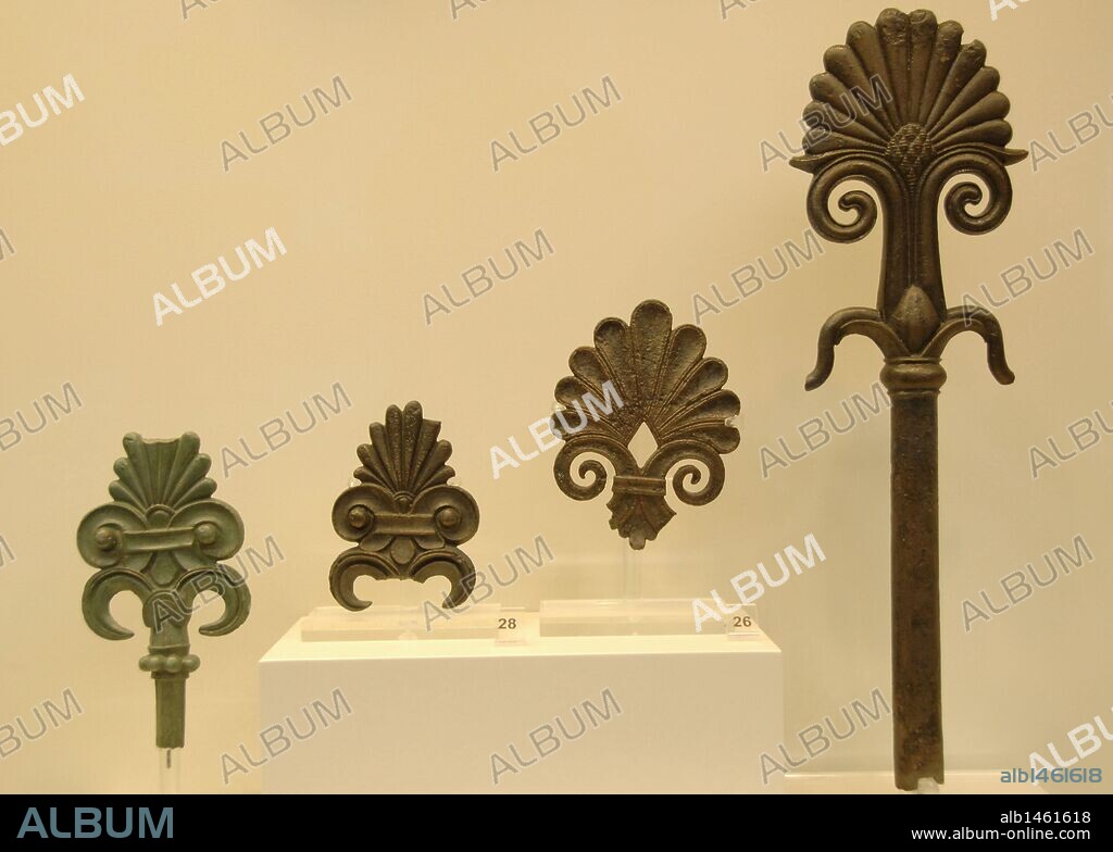 Greek Art. Palmette with floral decoration that adorned the top of a tripod. Late sixth century and first half of the fifth century BC Olimpia.Grecia Archaeological Museum. Greece.