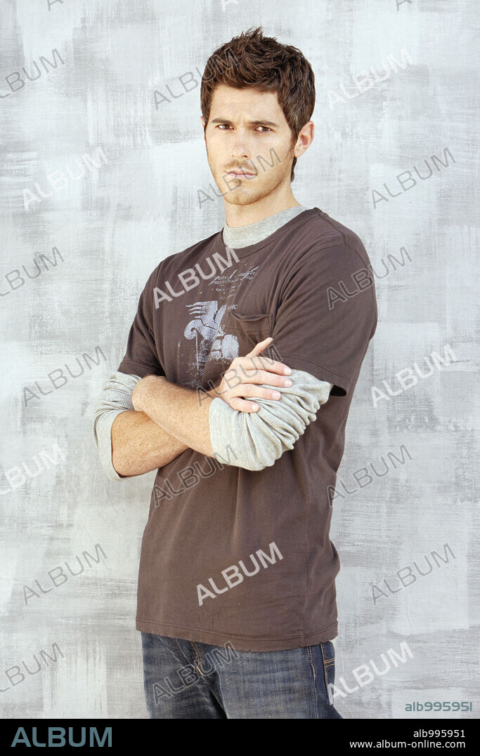 DAVE ANNABLE in BROTHERS & SISTERS, 2006, directed by KEN OLIN. Copyright TOUCHSTONE TELEVISION / D'AMICO, BOB.