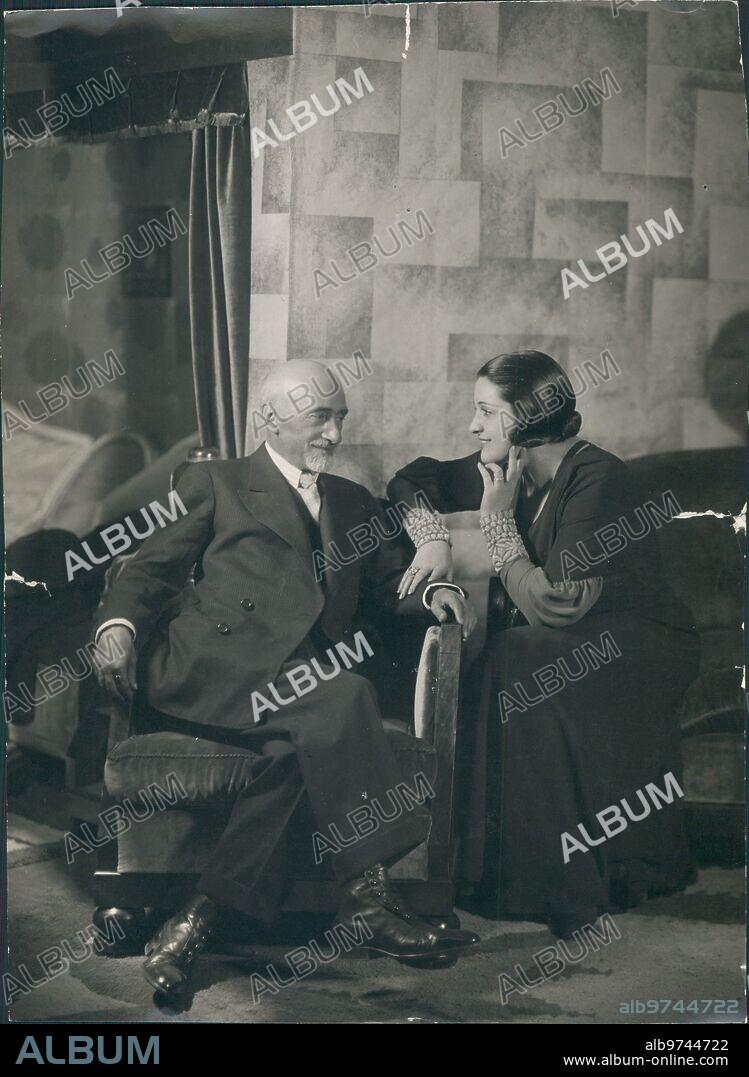 1931. Jacinto Benavente with Carmen Díaz, protagonist of "the melody of jazz Band".