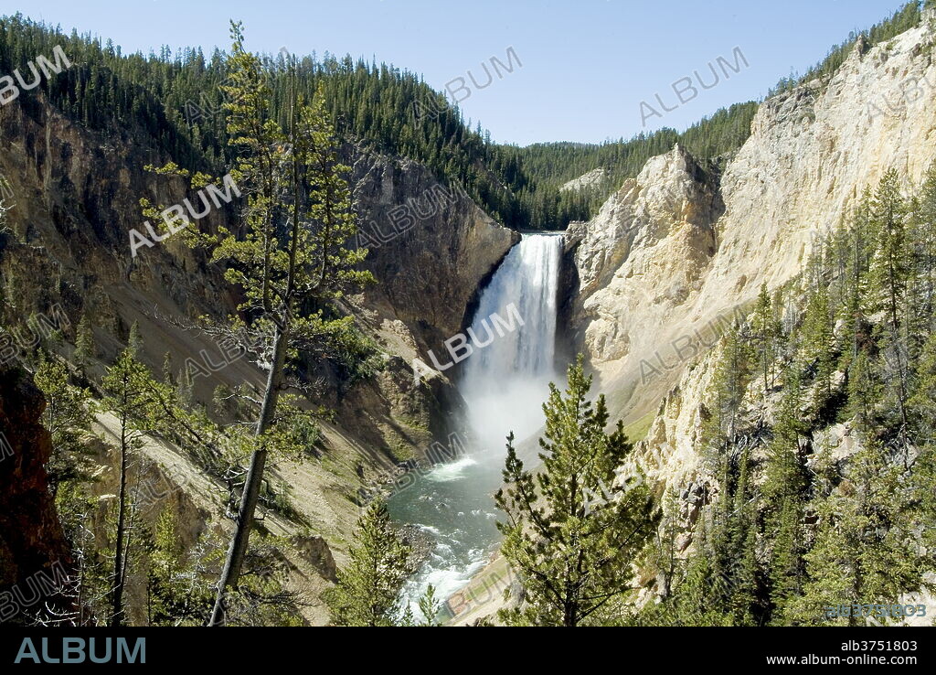 Yellowstone Canyon, Yellowstone National Park, UNESCO World Heritage Site, Wyoming, United States of America, North America.
