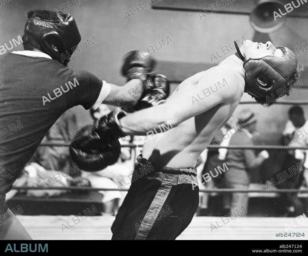 PAUL NEWMAN en MARCADO POR EL ODIO, 1956 (SOMEBODY UP THERE LIKES ME), dirigida por ROBERT WISE. Copyright M.G.M.