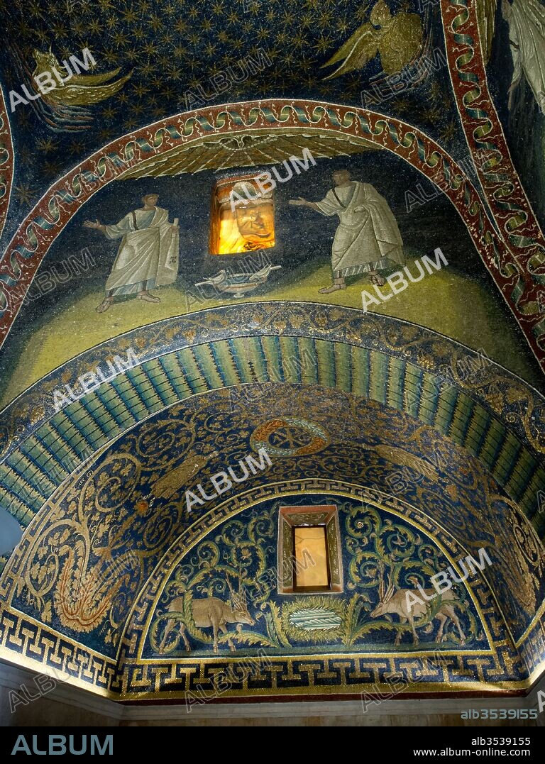 Mosaico (en el transepto derecho), en el interior del Mausoleo de Gala Placidia, Siglo V, Rávena, Emilia-Romagna, Italia.