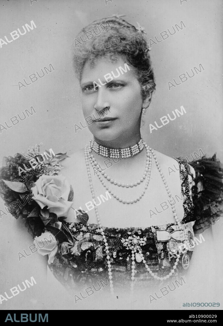 BAIN NEWS SERVICE. Dowager Queen Louise, Denmark, between c1910 and c1915.