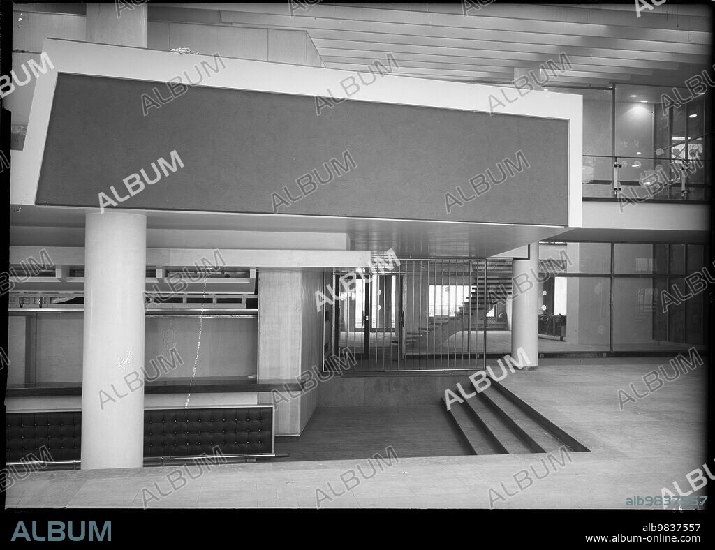 MARGARET F HARKER. Royal Festival Hall, Belvedere Road, South Bank, Lambeth, Greater London Authority, 1951. Interior view of the hall's foyer at 28 foot level, looking towards the bar.