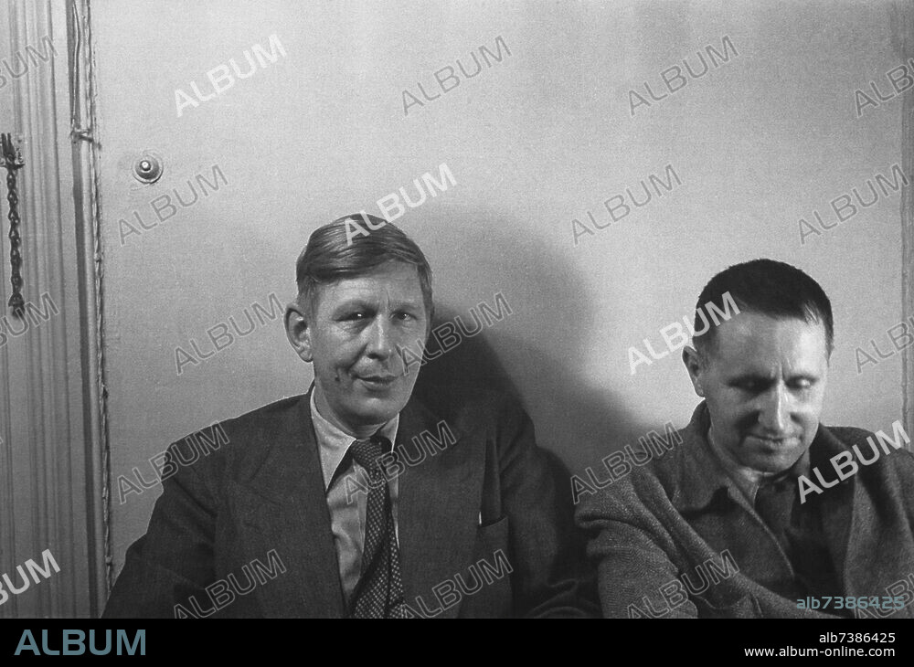 Bertolt Brecht. Writer and director; 1898-1956. Exile in the USA, 1941-47: Wynstan Hugh Auden and Bertolt Brecht. Photo, undated (1940s, Ruth Berlau).