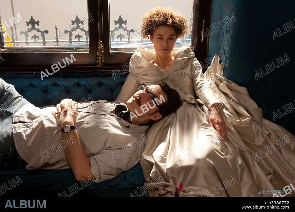 JOE WRIGHT and KEIRA KNIGHTLEY in ANNA KARENINA, 2012, directed by JOE WRIGHT. Copyright STUDIO CANAL/WORKING TITLE FILMS.
