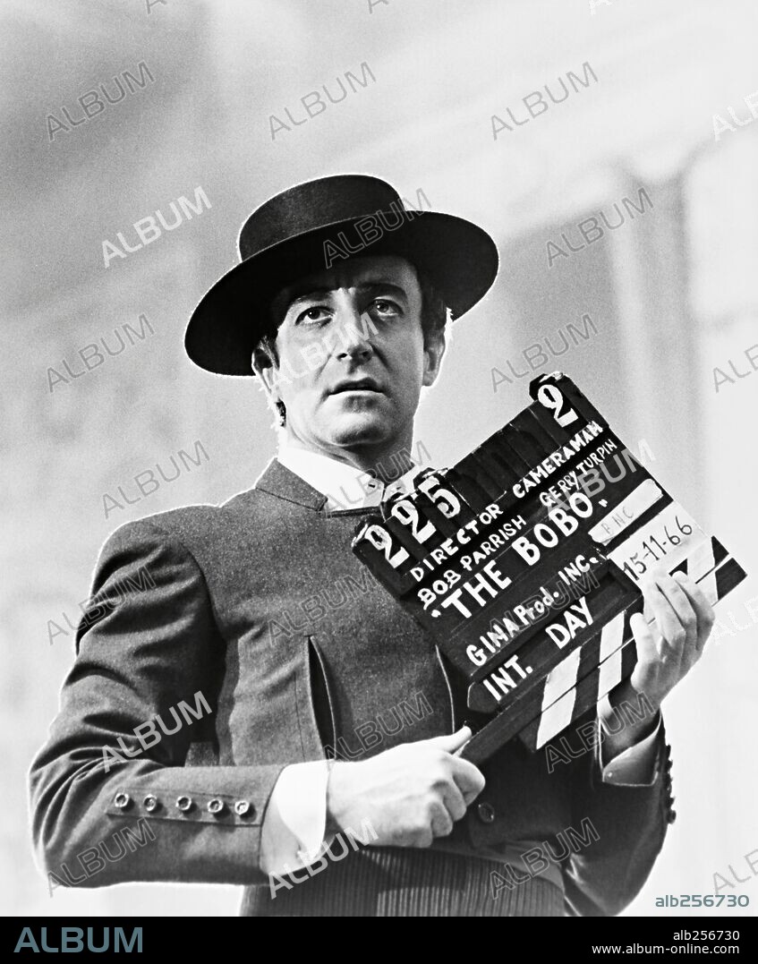 PETER SELLERS in THE BOBO, 1967, directed by ROBERT PARRISH. Copyright WARNER BROTHERS.