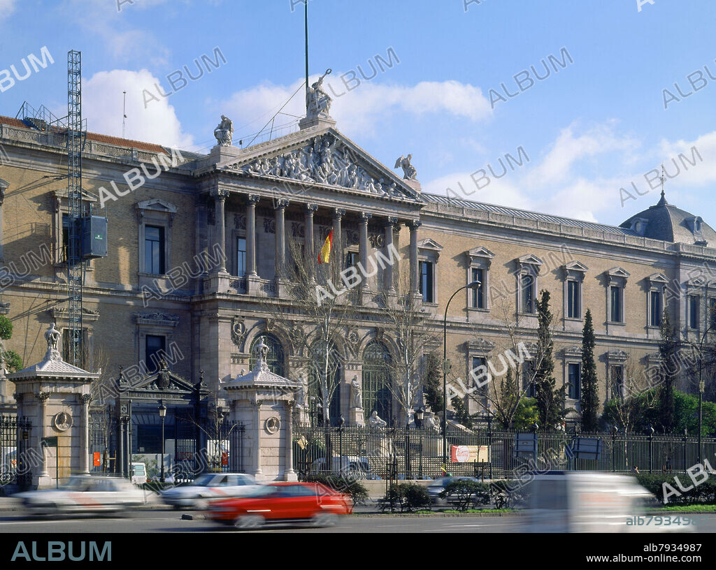 FACHADA PRINCIPAL DE LA BIBLIOTECA NACIONAL - FOTO AÑOS 90.