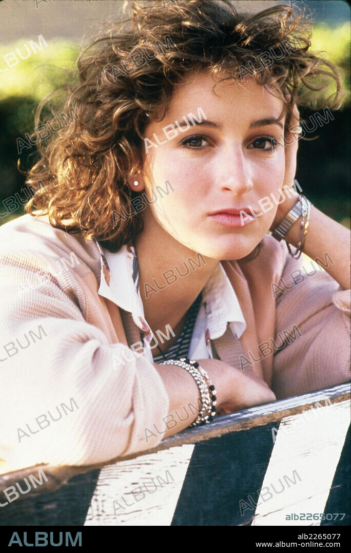 JENNIFER GREY in FERRIS BUELLER'S DAY OFF, 1986, directed by JOHN HUGHES. Copyright PARAMOUNT PICTURES.