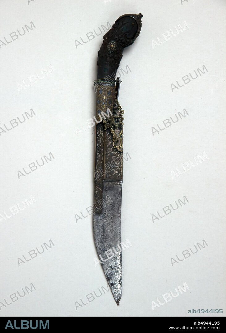 Knife (Piha Kaetta), Sri Lankan, 18th19th century, Sri Lankan, Steel, wood, brass, silver, L. 11 3/8 in. (28.9 cm); W. 2 in. (5.1 cm); Wt. 9.7 oz. (275 g), Knives.