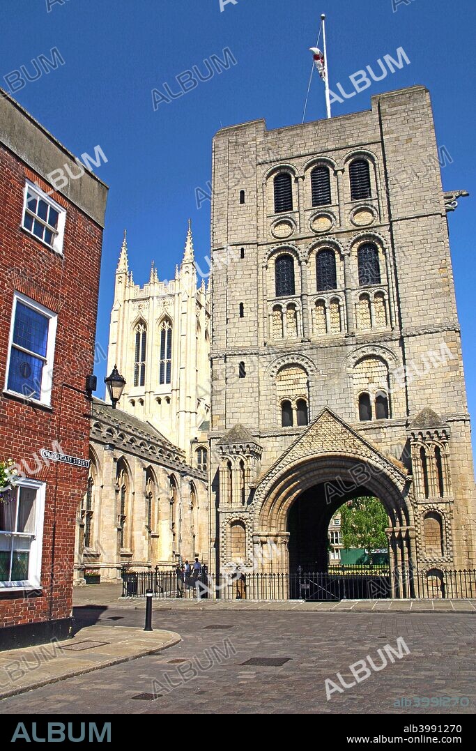 Norman Tower and Gatehouse, Bury St Edmunds, England.