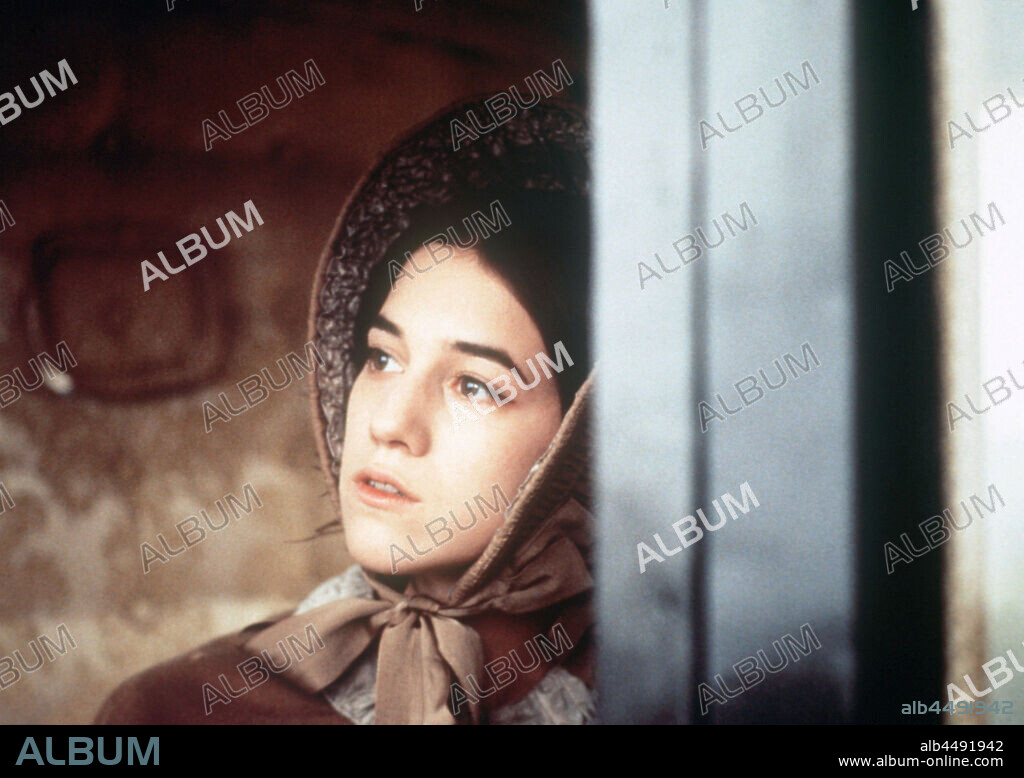 CHARLOTTE GAINSBOURG in JANE EYRE, 1996, directed by FRANCO ZEFFIRELLI. Copyright ROCHESTER FILM LTD.
