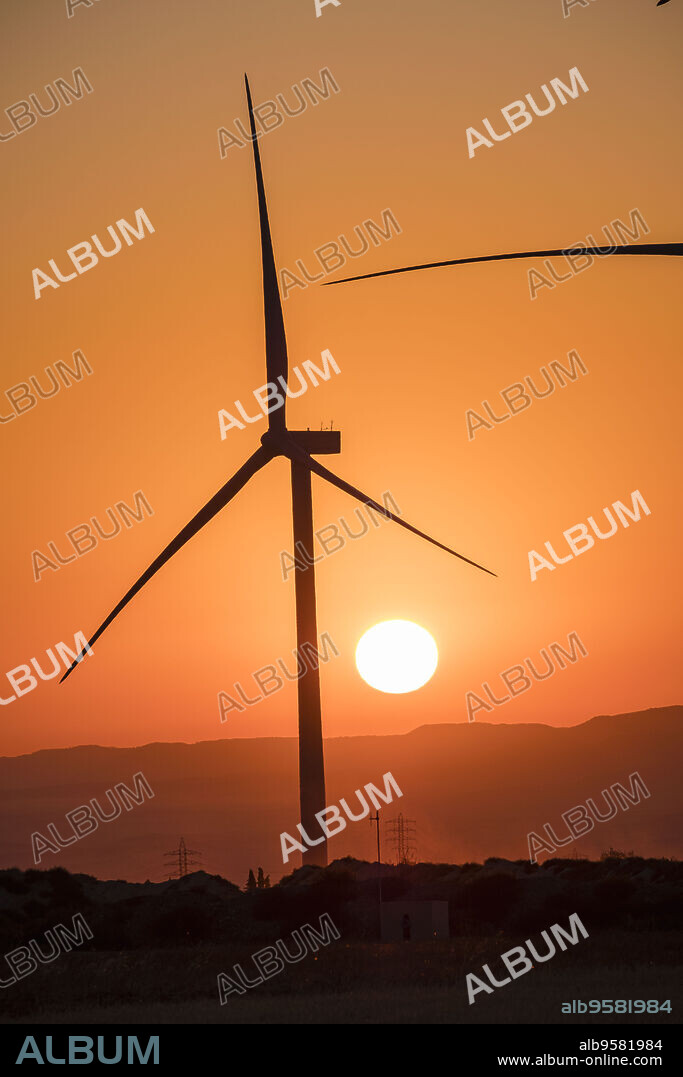 parque eólico en La Muela, Zaraoza, Aragón, Spain, Europe.