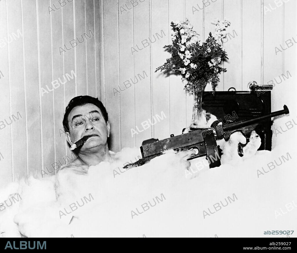 EDWARD G. ROBINSON in KEY LARGO, 1948, directed by JOHN HUSTON. Copyright WARNER BROTHERS.