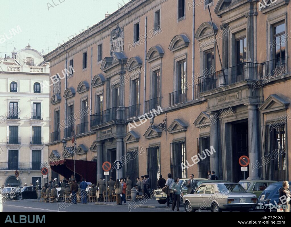 JUAN GOMEZ DE MORA (1586-1646). PALACIO UCEDA O  DE LOS CONSEJOS HOY  CONVERTIDO EN CAPITANIA GENERAL Y CONSEJO DE ESTADO - FOTO AÑOS 70.