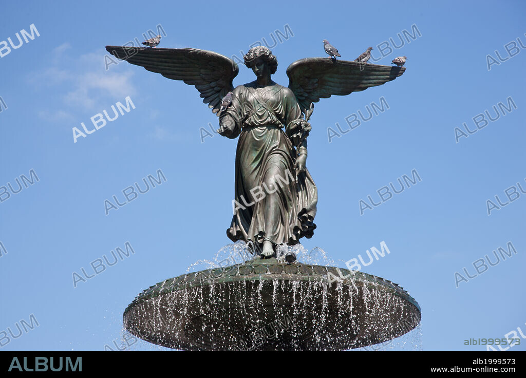 USA, New York, Central Park, Statue, Angel of the Waters, in Bethesda Fountain (Sculpted 1873).