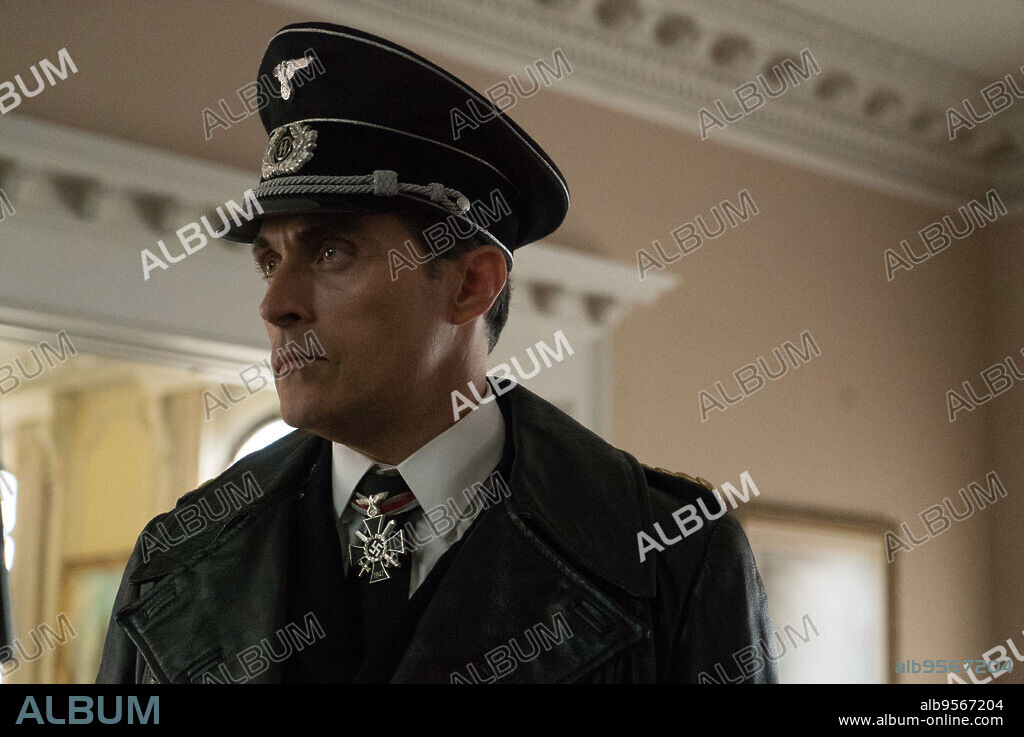 RUFUS SEWELL dans THE MAN IN THE HIGH CASTLE, 2015, réalisé par DANIEL PERCIVAL. Copyright AMAZON STUDIOS.