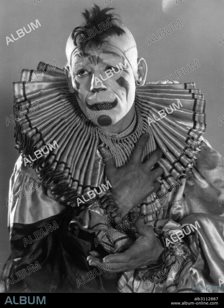 LON CHANEY in HE WHO GETS SLAPPED, 1924, directed by VICTOR SJOSTROM. Copyright M.G.M.
