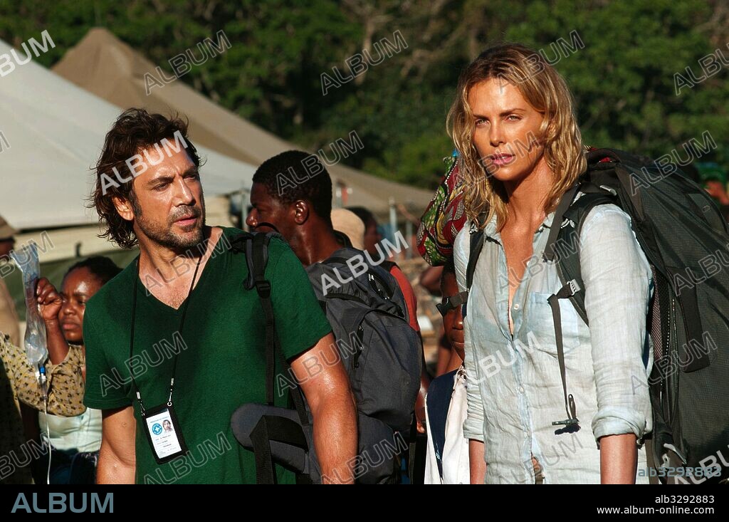CHARLIZE THERON y JAVIER BARDEM en DIRE TU NOMBRE, 2016 (THE LAST FACE), dirigida por SEAN PENN. Copyright RIVER ROAD ENT/FILMHAVEN ENT/GERBER PIC/MATT PALMIERI PROD.